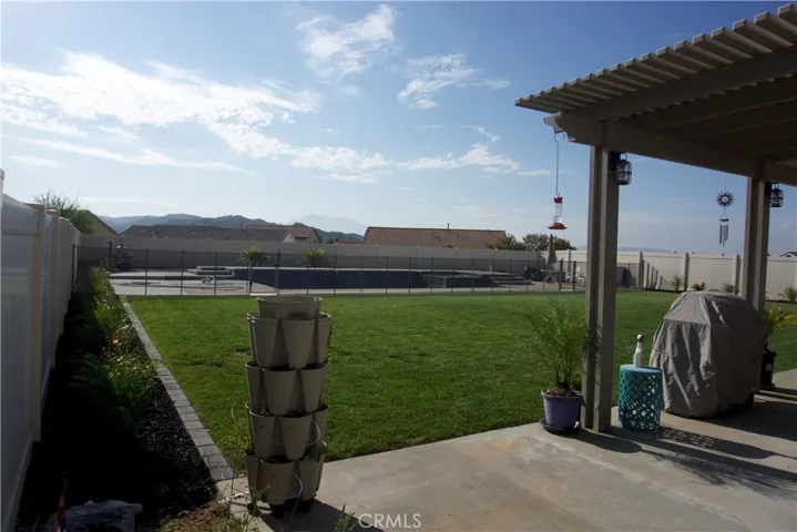 808 Hilltop Court, Calimesa, California 92320