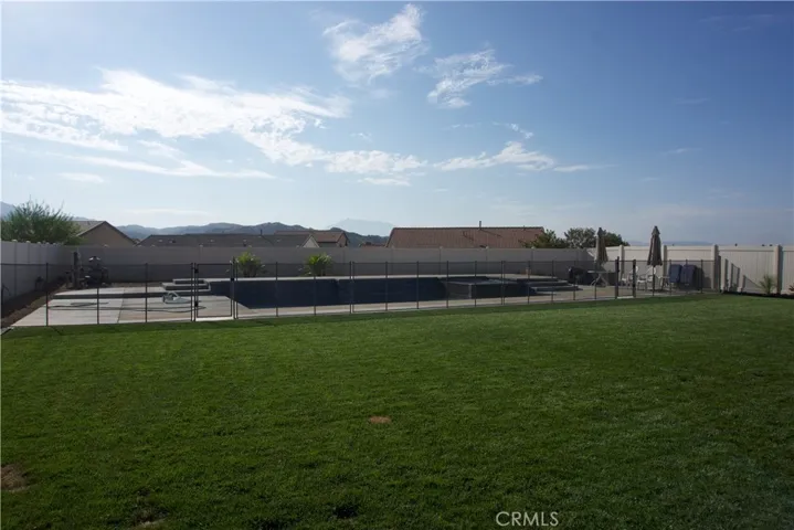 808 Hilltop Court, Calimesa, California 92320