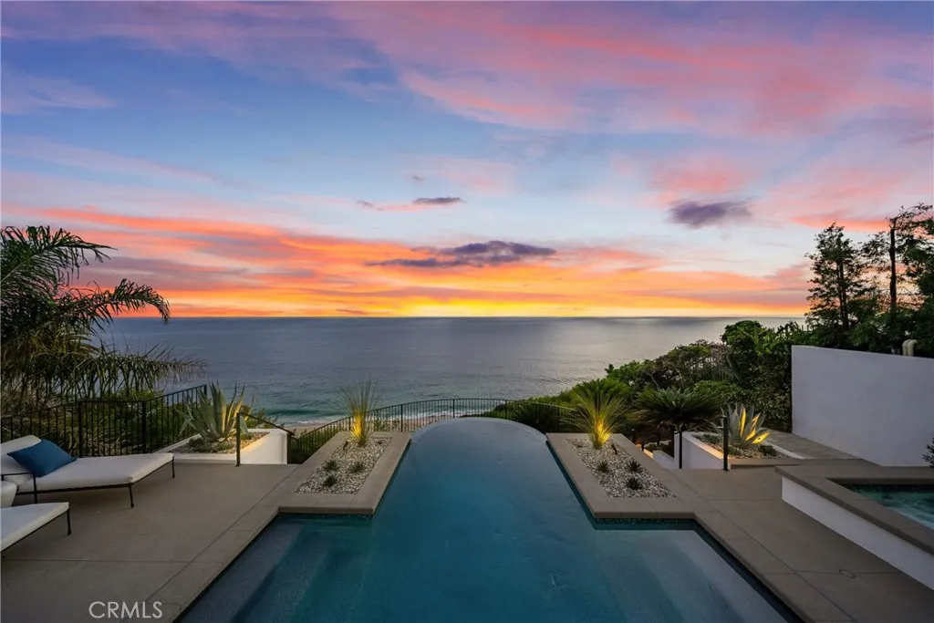 32101 S Coast Hwy, Laguna Beach, California 92651, 6 Bedrooms Bedrooms, ,7 BathroomsBathrooms,Residential,For Sale,S Coast Hwy,LG24141263
