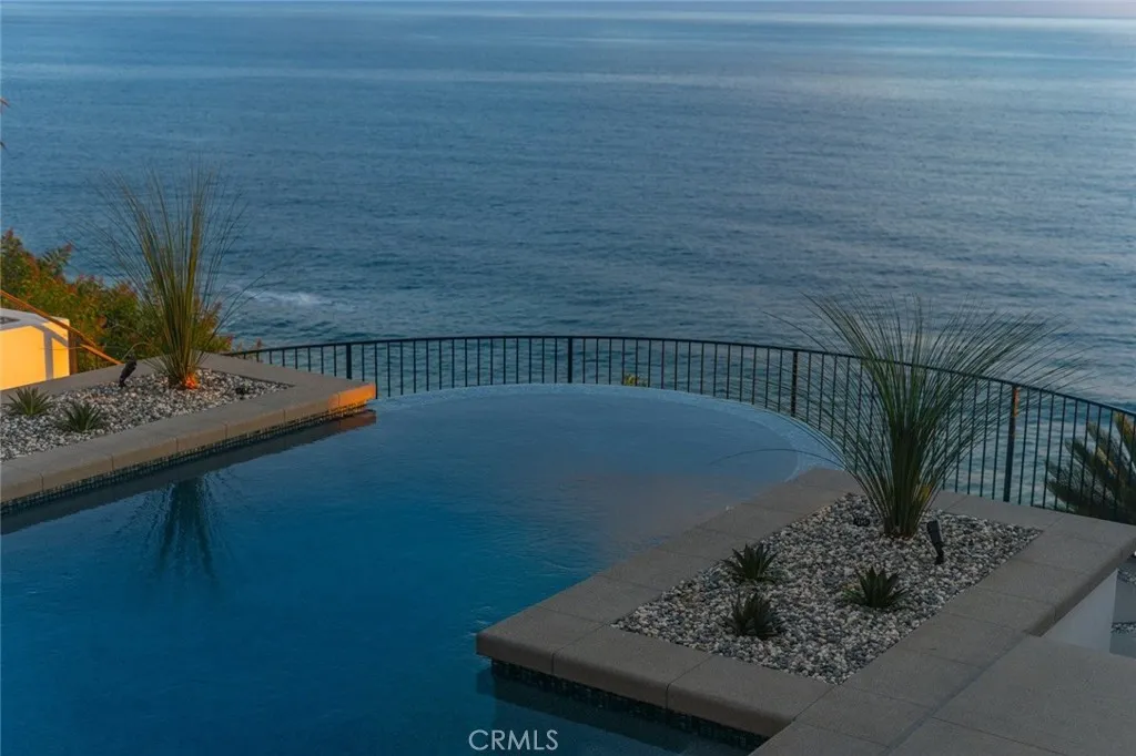32101 S Coast Hwy, Laguna Beach, California 92651 home-pic-11