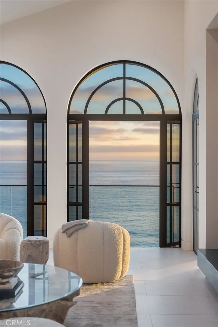 32101 S Coast Hwy, Laguna Beach, California 92651 home-pic-17
