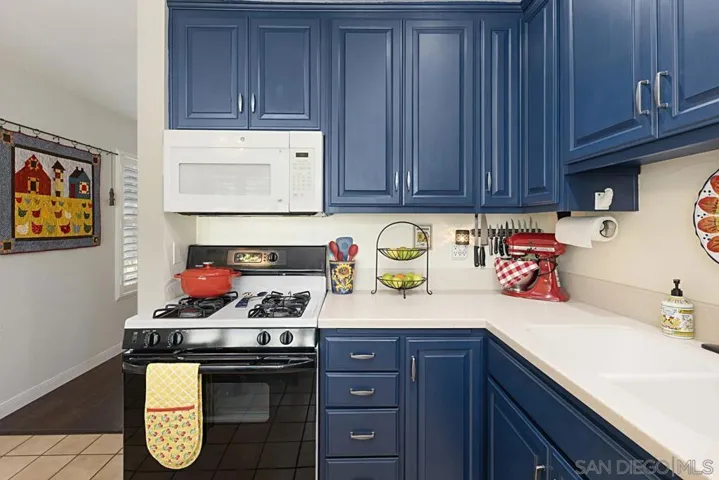10971 Via Banco, San Diego, California 92126