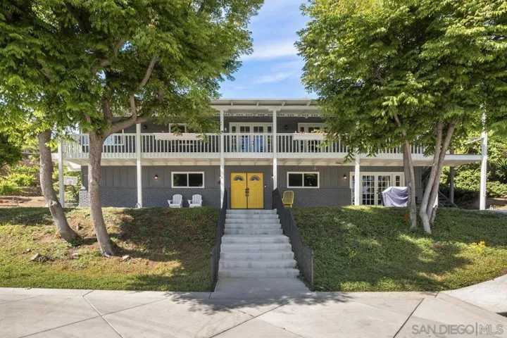9174 Mollywoods Ave, La Mesa, California 91941