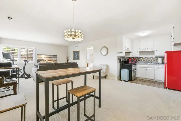 9174 Mollywoods Ave, La Mesa, California 91941