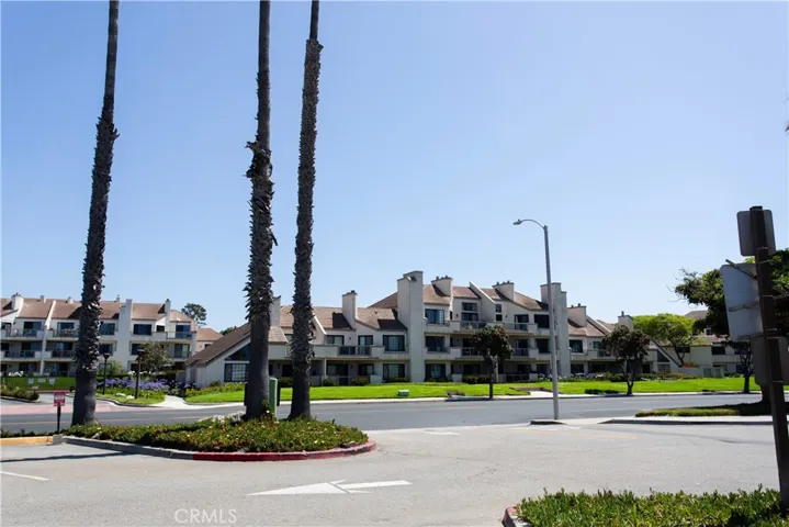 668 Island View Circle, Port Hueneme, California 93041