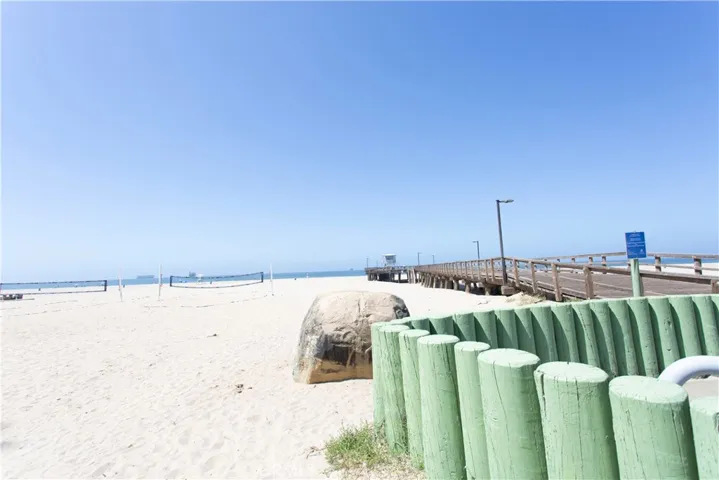 668 Island View Circle, Port Hueneme, California 93041