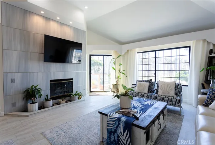 668 Island View Circle, Port Hueneme, California 93041