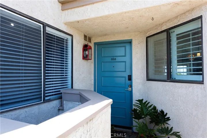 668 Island View Circle, Port Hueneme, California 93041