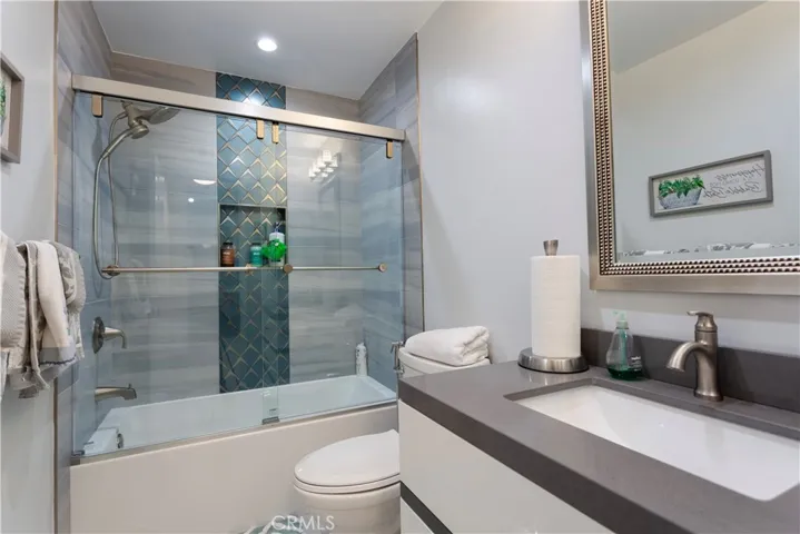 668 Island View Circle, Port Hueneme, California 93041