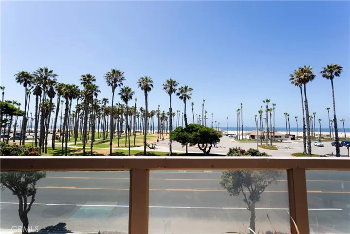 668 Island View Circle, Port Hueneme, California 93041