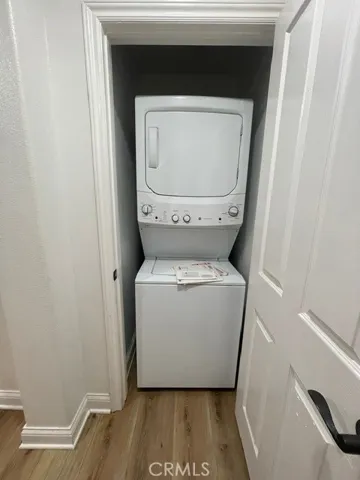 Washer/Dryer closet