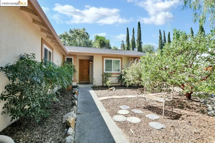 3024 Ashburton Drive, Antioch, California 94509-5136