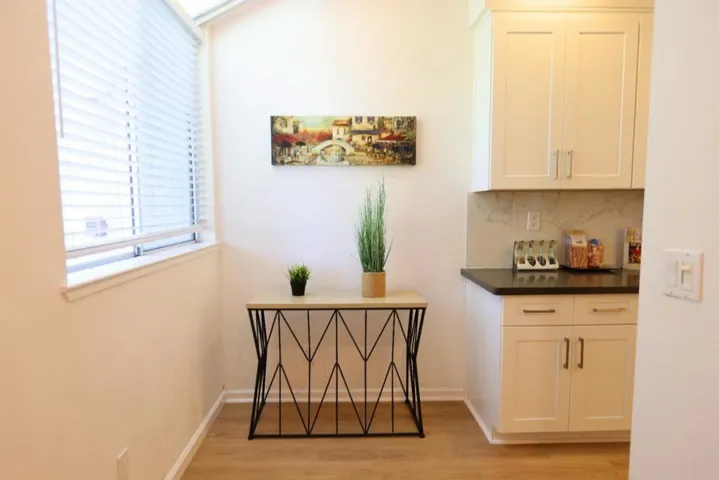 2585 Park Boulevard Z206, Palo Alto, California 94306
