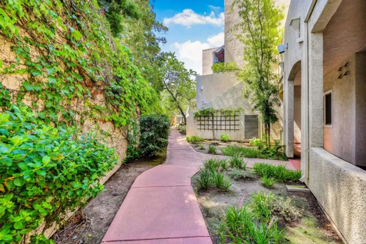 2585 Park Boulevard Z206, Palo Alto, California 94306