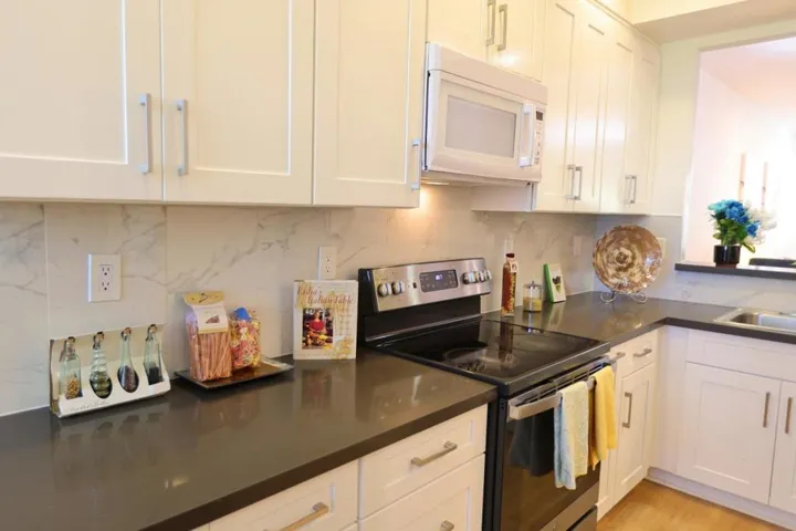 2585 Park Boulevard Z206, Palo Alto, California 94306
