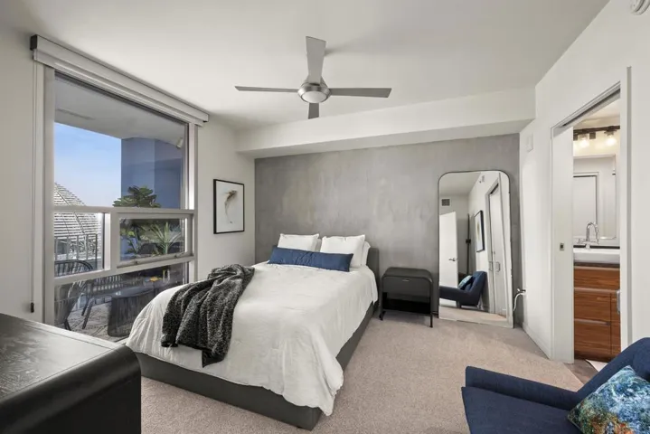 321 10th Ave. 1901, San Diego, California 92101