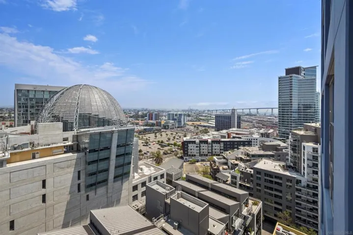 321 10th Ave. 1901, San Diego, California 92101