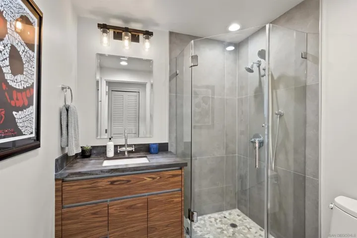 321 10th Ave. 1901, San Diego, California 92101