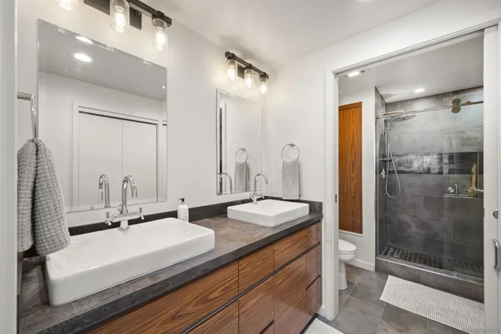 321 10th Ave. 1901, San Diego, California 92101