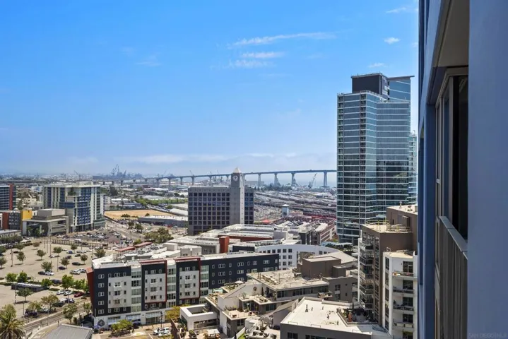 321 10th Ave. 1901, San Diego, California 92101