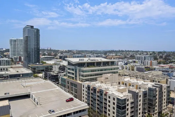 321 10th Ave. 1901, San Diego, California 92101
