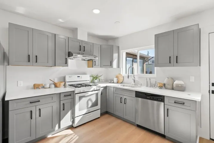 557 Green Avenue, San Bruno, California 94066
