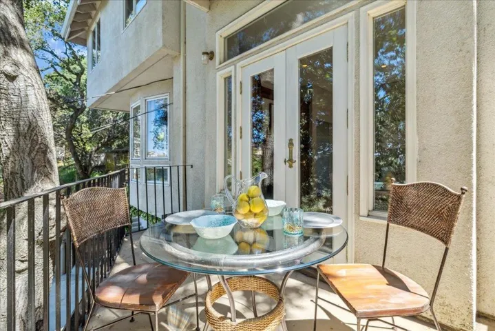 55 Winding Way, San Carlos, California 94070