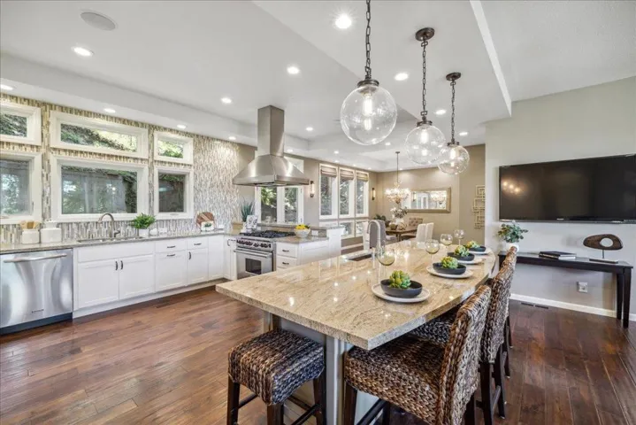 55 Winding Way, San Carlos, California 94070