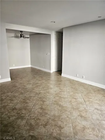 Spacious living area & breakfast nook.