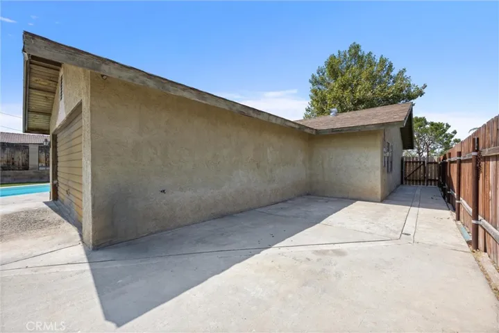 409 Sunset Lane, Taft, California 93268