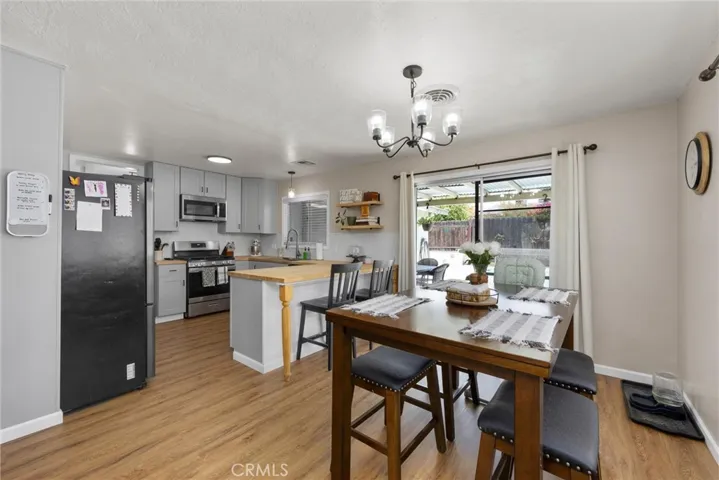 409 Sunset Lane, Taft, California 93268