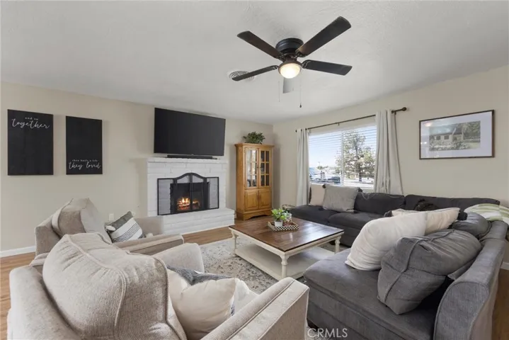 409 Sunset Lane, Taft, California 93268