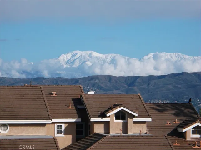 866 S Sapphire Lane, Anaheim Hills, California 92807