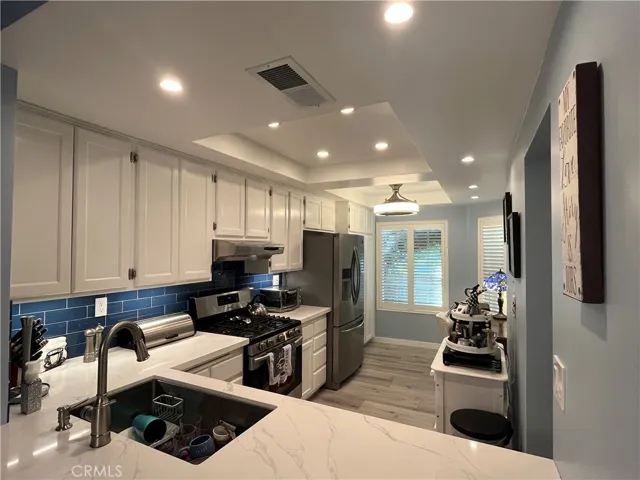 866 S Sapphire Lane, Anaheim Hills, California 92807