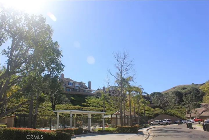 866 S Sapphire Lane, Anaheim Hills, California 92807