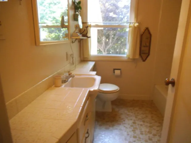1115 Louise St, San Leandro, California 94578