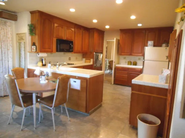 1115 Louise St, San Leandro, California 94578