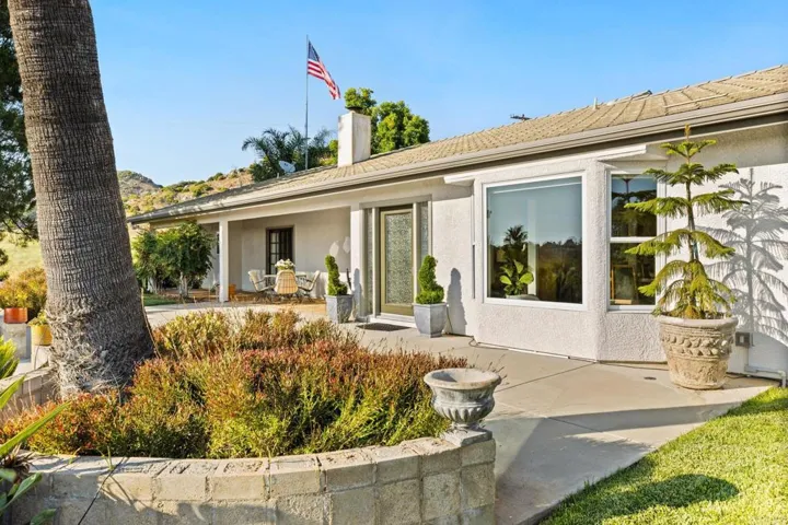 29460 Twain Way, Valley Center, California 92082