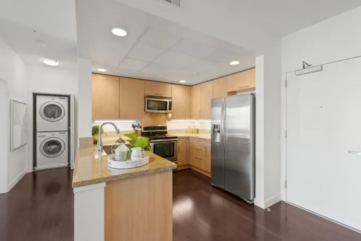 88 Bush Street 4148, San Jose, California 95126