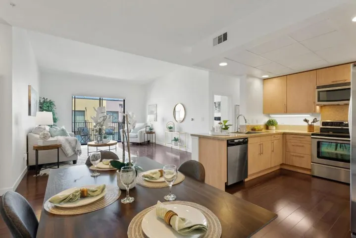 88 Bush Street 4148, San Jose, California 95126