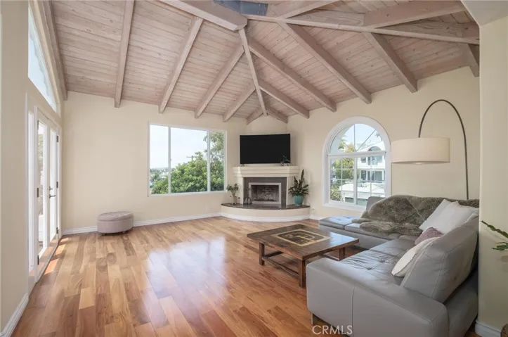 608 Sapphire Street, Redondo Beach, California 90277