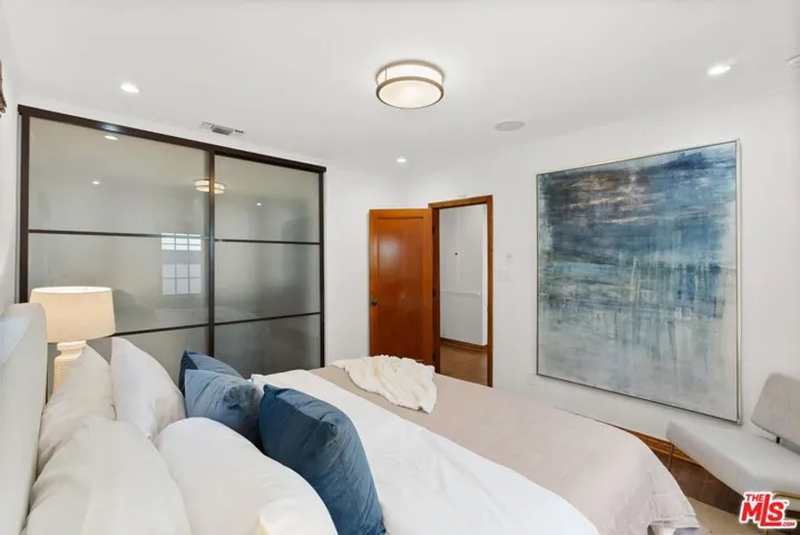 1621 Berkeley Street, Santa Monica, California 90404
