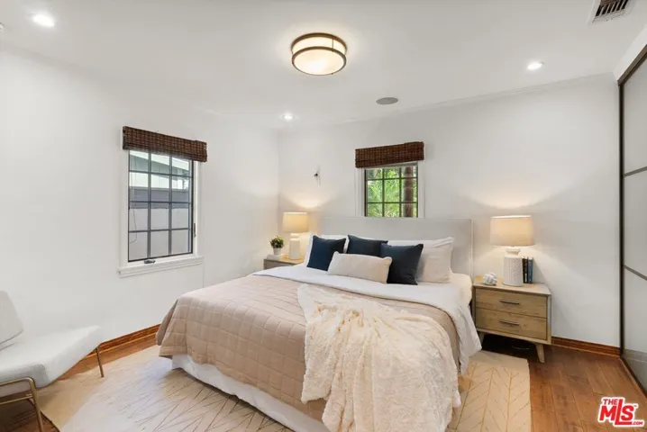 1621 Berkeley Street, Santa Monica, California 90404