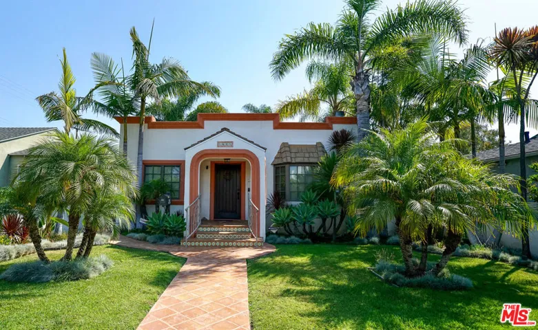 1621 Berkeley Street, Santa Monica, California 90404