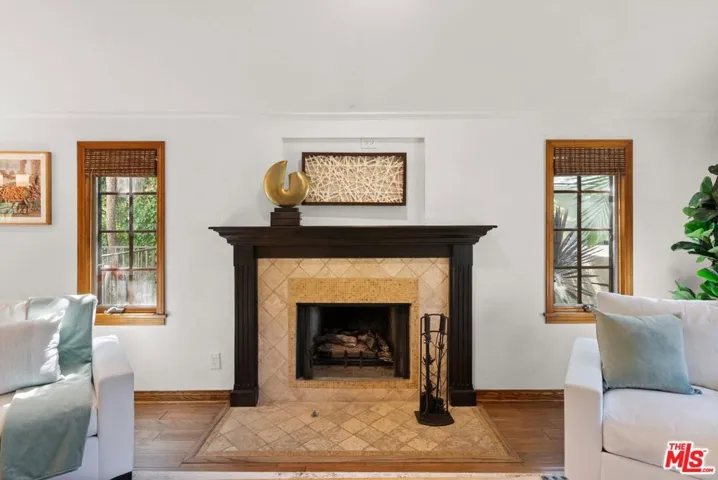 1621 Berkeley Street, Santa Monica, California 90404