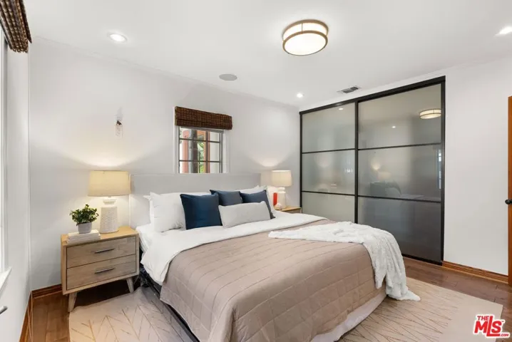 1621 Berkeley Street, Santa Monica, California 90404