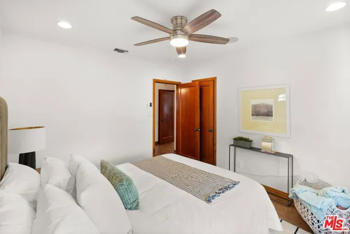 1621 Berkeley Street, Santa Monica, California 90404