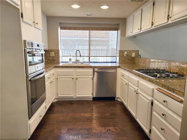 24802 Bracken Lane, Stevenson Ranch, California 91381