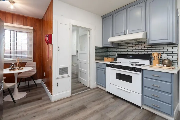 1342 61st Avenue, Oakland, California 94621-3918