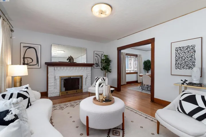 1342 61st Avenue, Oakland, California 94621-3918